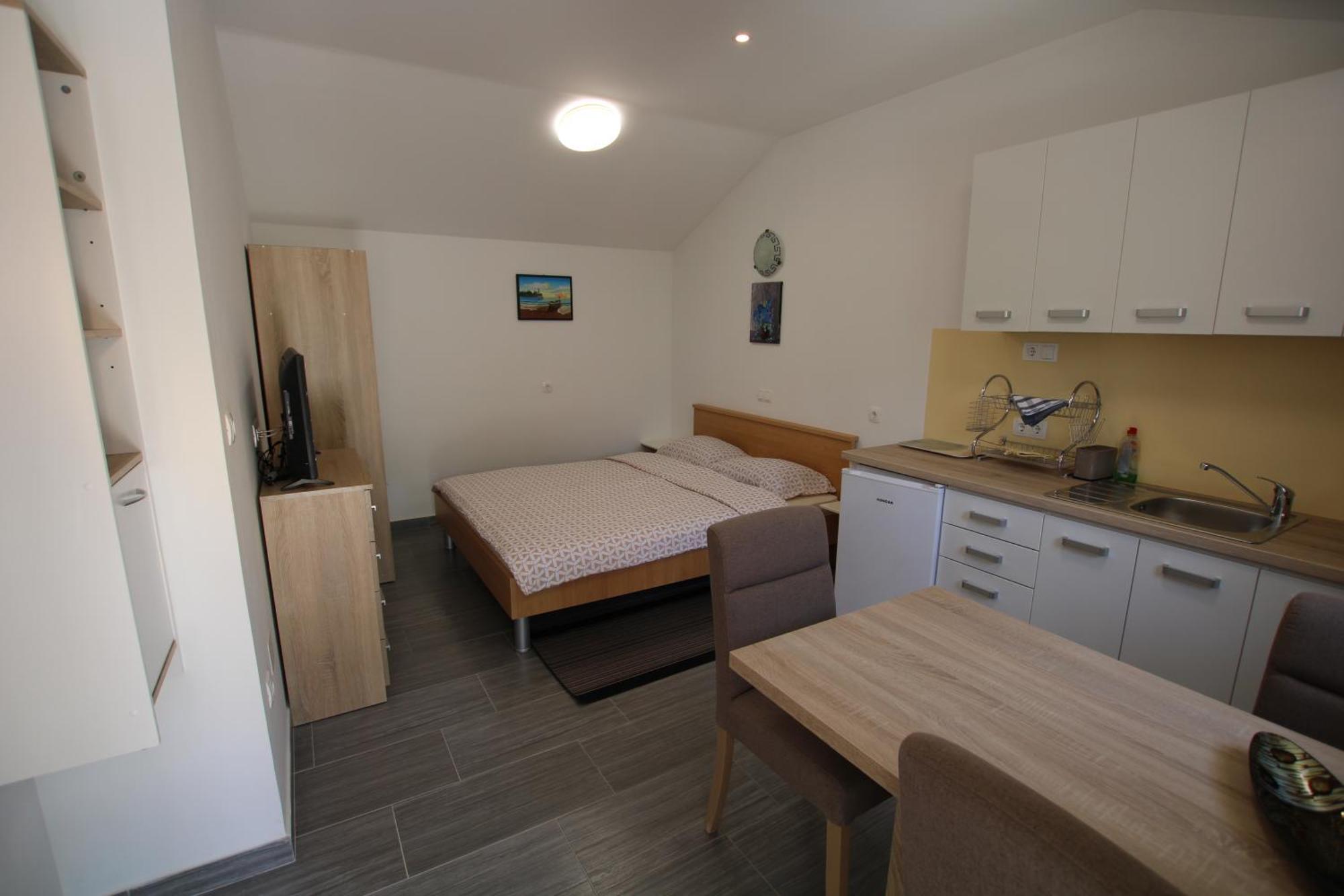 Apartments Green Garden Labinci Room photo